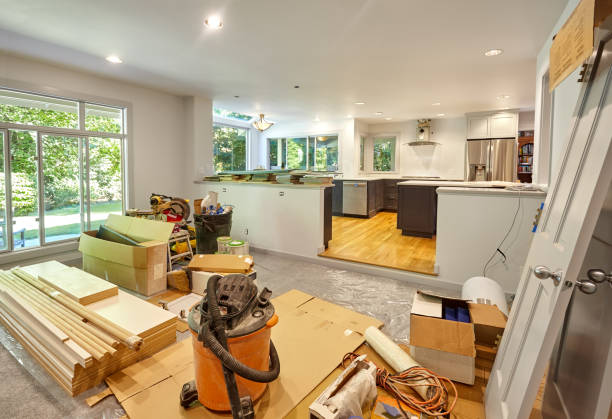 Professional Kitchen Remodeling technician working in Georgetown, TX